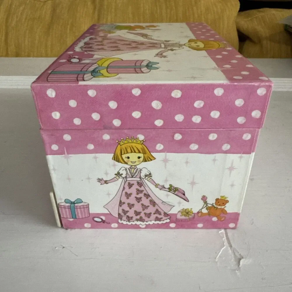 Childrens Princess Mirrored Musical Jewelry Box Twirling Princess Pink Cute